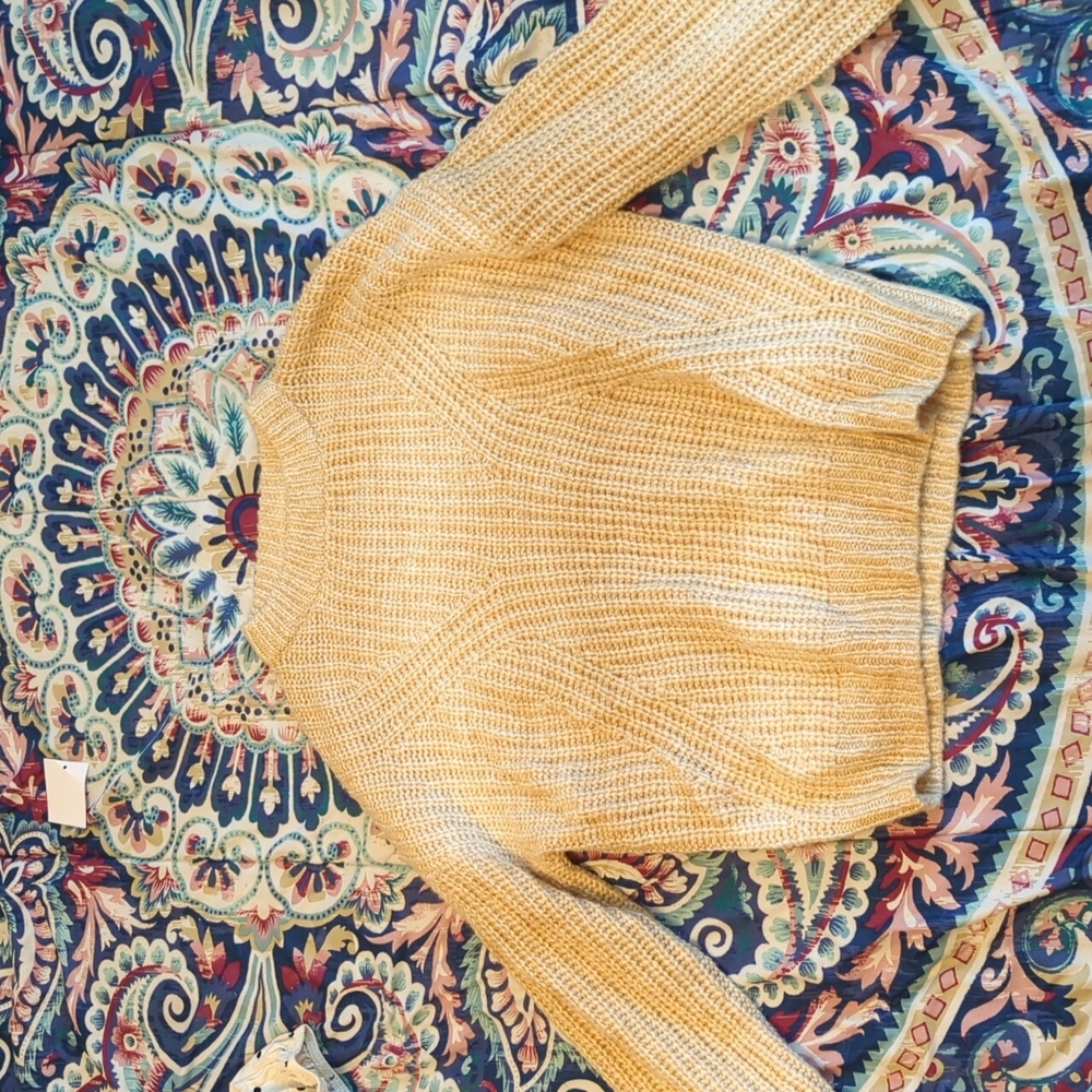 Women's sweater